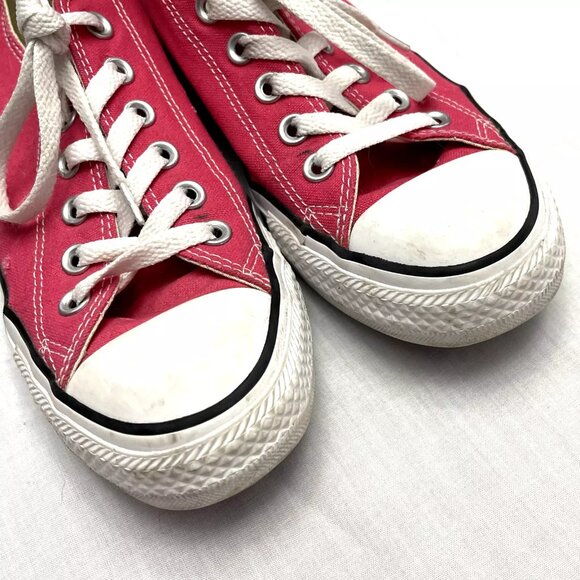 Womens Size 8 Pink Low Top Converse Sneakers‎ - Picture 9 of 9